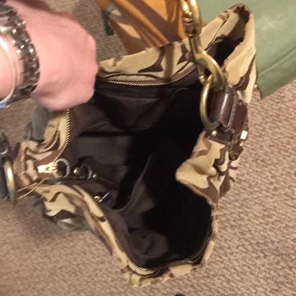 Coach purse - Picture 4 of 4